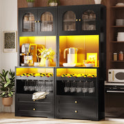 Credenza alta con ante in vetro curve, LED, ripiani regolabili e USB, per cucina e soggiorno, 140 × 40 × 180 cm