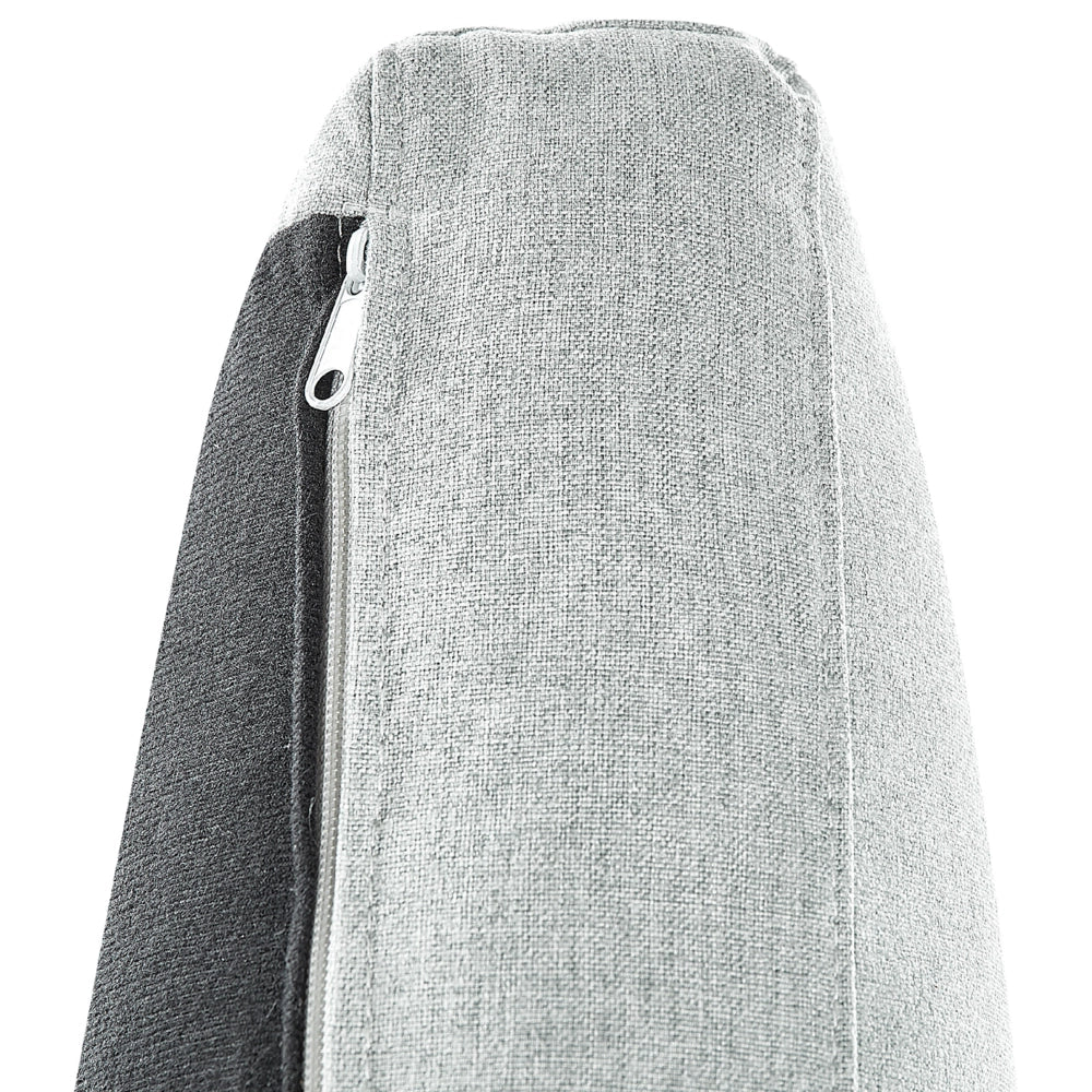 Poltrona Rivestimento in Tessuto Grigio Chiaro Gambe in Metallo nero Cuscini Seduta e Schienale Sfoderabili Stile Retrò Glam