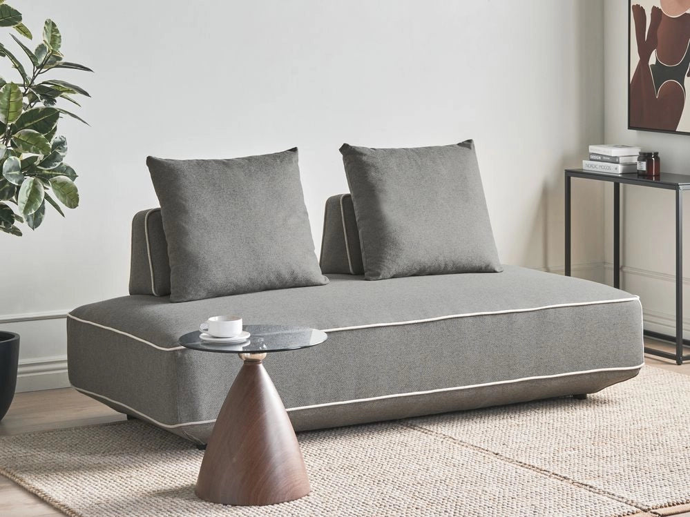 Chaise imbottita grigio con cuscini da salotto confortevole stile moderno