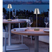 Trade Shop - Lampada Tavolo Ricaricabile Usb 10 Watt 3 Colorazione Di Luce Vari Colori D27-3c - Argento