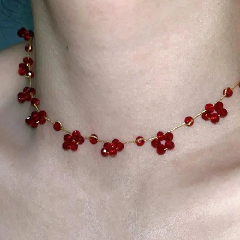 Collana fatta a mano con perline di cristallo rosso, regalo di Natale o di compleanno.