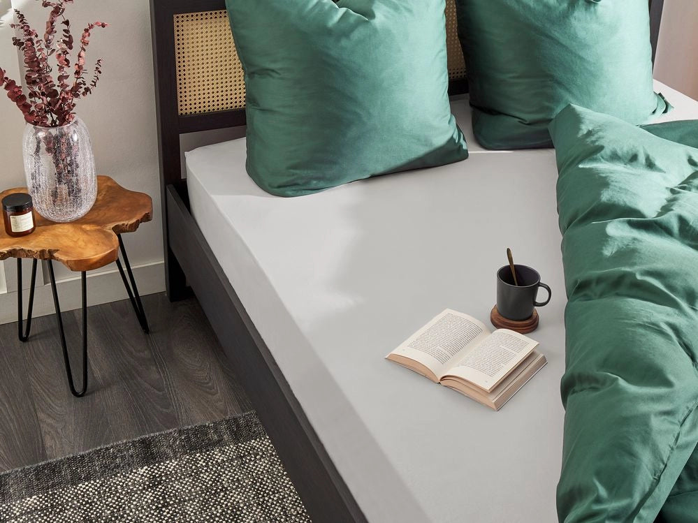 Lenzuolo con angoli cotone grigio chiaro 160 x 200 cm con bordi elastici modello classico a tinta unita camera da letto classica