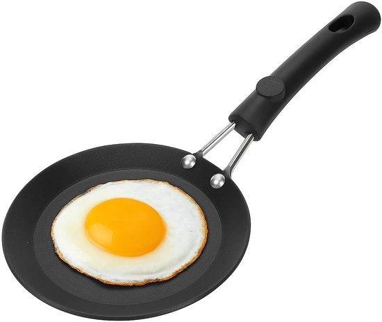 Mini Piastra per Cucinare Uova e Omelette - Piastra in Ottone - Superficie Antiaderente - Nero - Idonea per Uova e Omelette - Compatta e Leggera - Codice Prodotto: Mini Koekenpan - Peso: - Dimensioni: - Materiale: