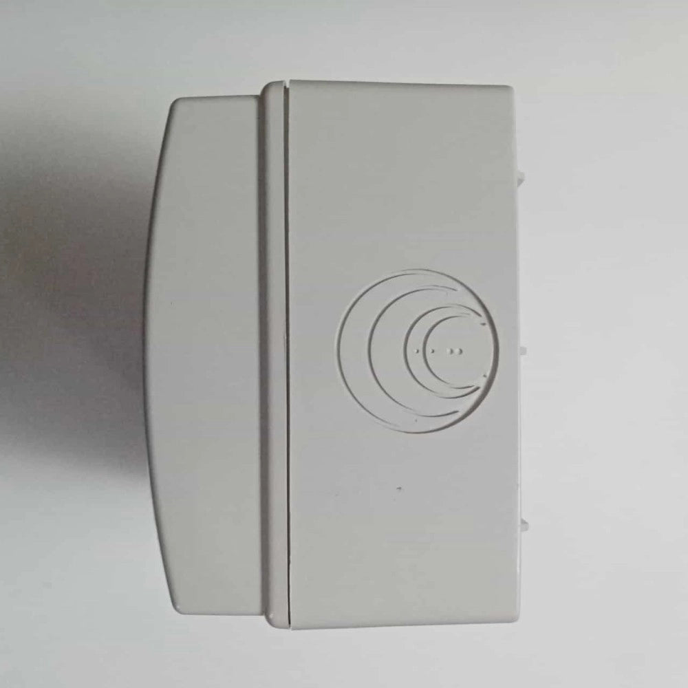 Centralino stagno cassetta da parete con sportello capienza 4 moduli ip65