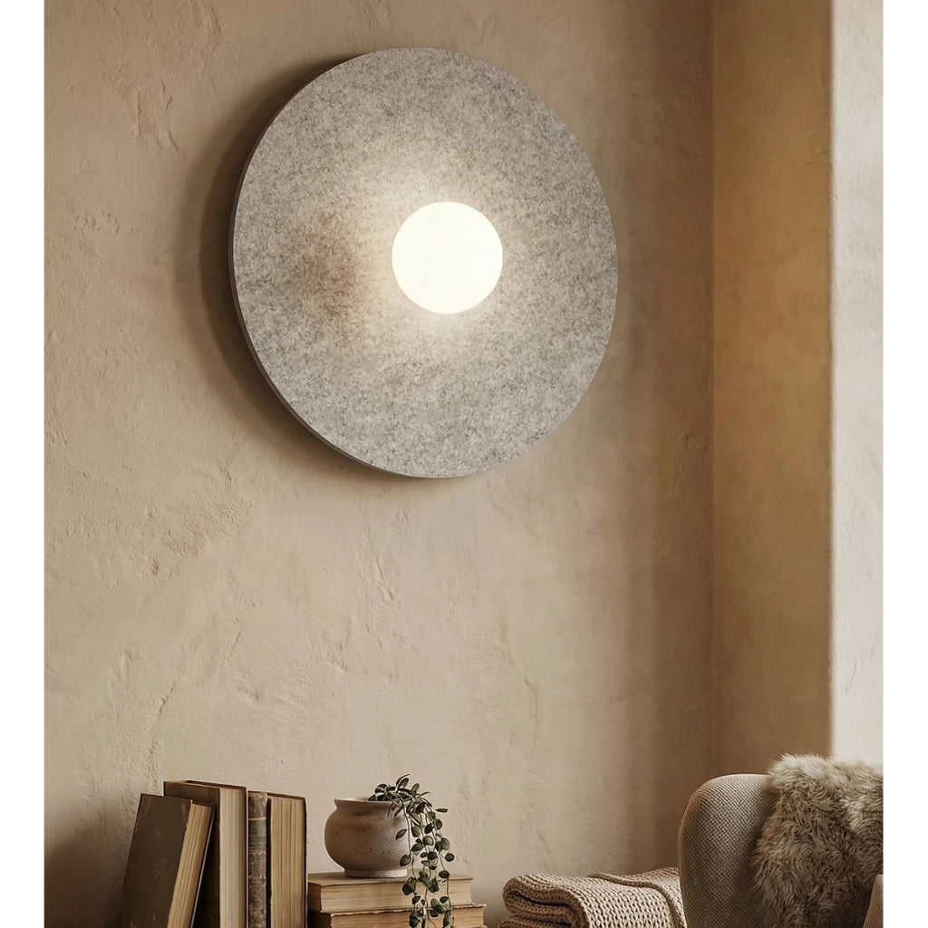 Lampada da parete Calma in acciaio e feltro grigio