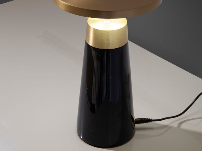 Lampada da tavolo in marmo nero e acciaio dorato