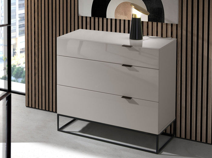 Lampada da tavolo in marmo nero e acciaio dorato