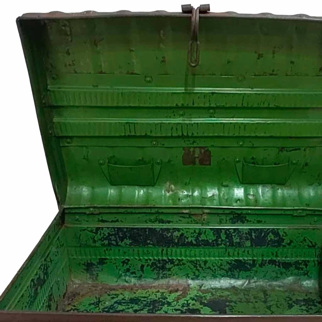 Valigia artigianale in metallo, 67x37x25h cm