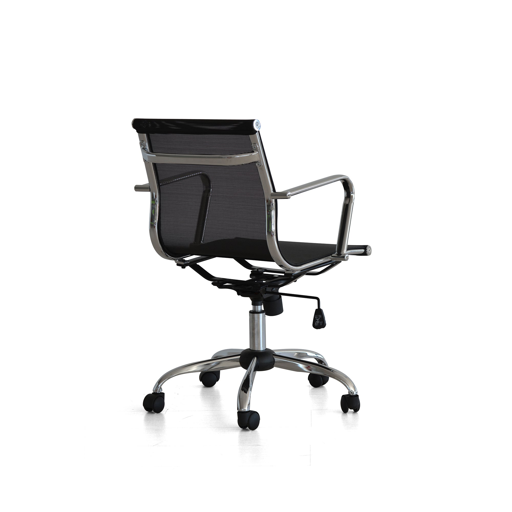 Poltrona Leila Dirig Nera In Maglina