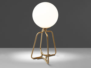 Lampada da tavolo in acciaio dorato e vetro bianco