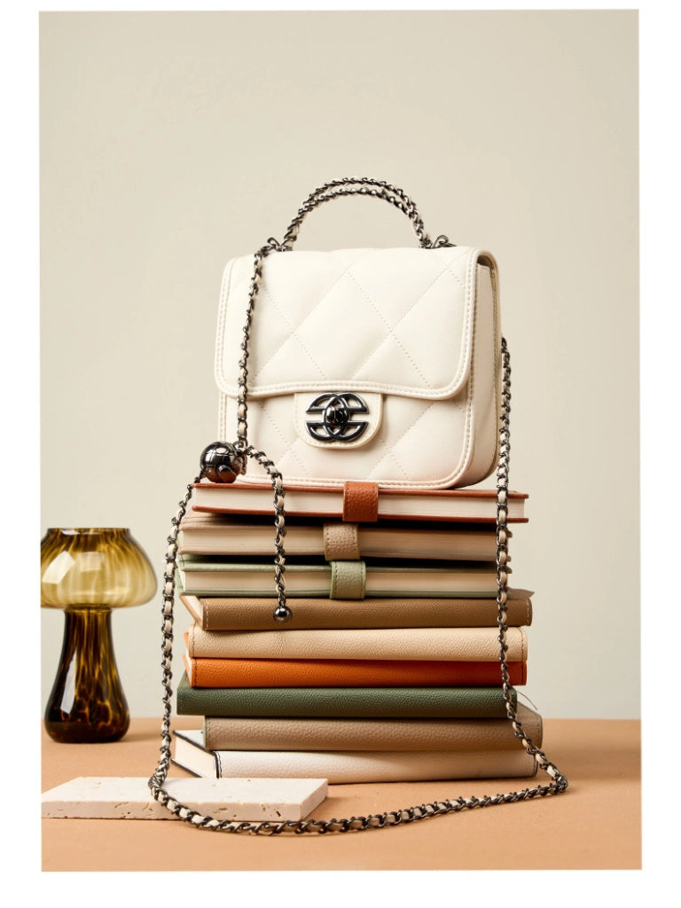 Borsa a tracolla da donna in vera pelle, graziosa, con tracolla lunga, colore bianco