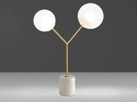 Lampada da tavolo in marmo bianco, acciaio dorato e vetro bianco