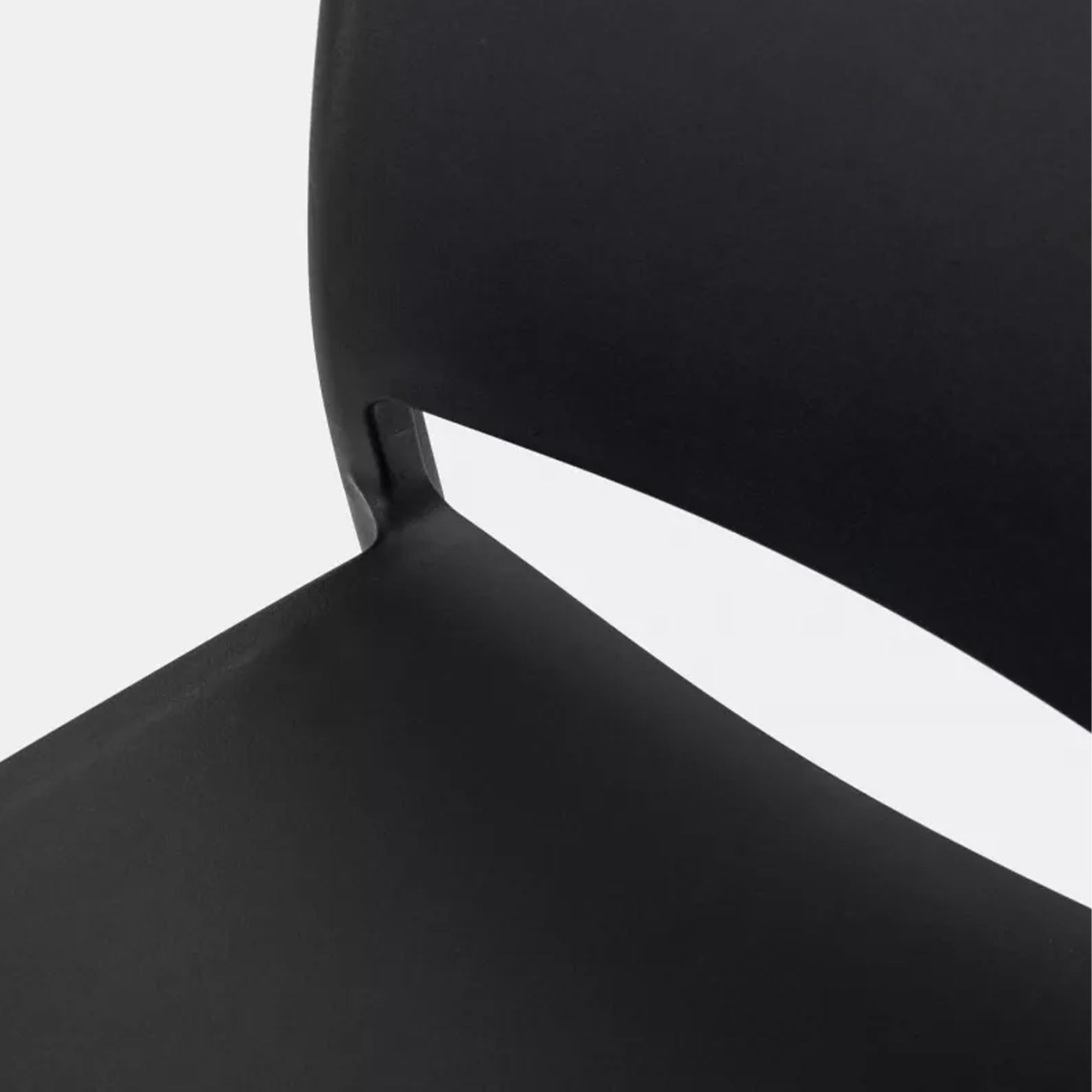 Set Da 4, Sedia Adele In Polipropilene Nera Impilabile