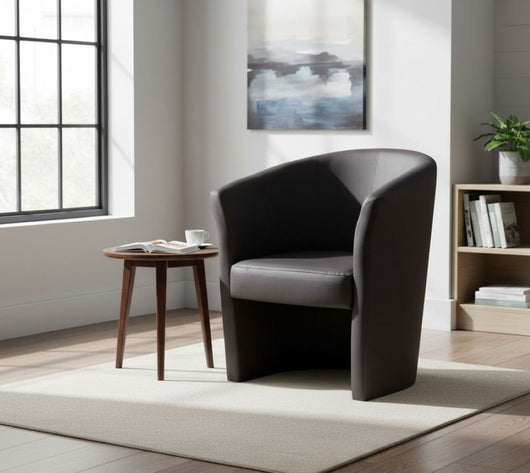 Poltrona Ago, Poltrona moderna con rivestimento in ecopelle, Seduta da soggiorno di design, Cm 64x63h78, Nera