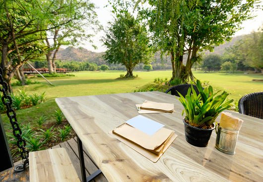 Set tavolo e panchine richiudibili da birreria, colore marrone, Misure tavolo 150 x 76 x 70 cm, Misure panca 150 x 44 x 25 cm