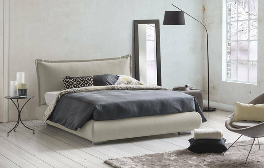 Letto matrimoniale Geras, Letto contenitore con rivestimento e testata in tessuto, Made in Italy, Apertura frontale, adatto per materasso 160x190 cm, Beige