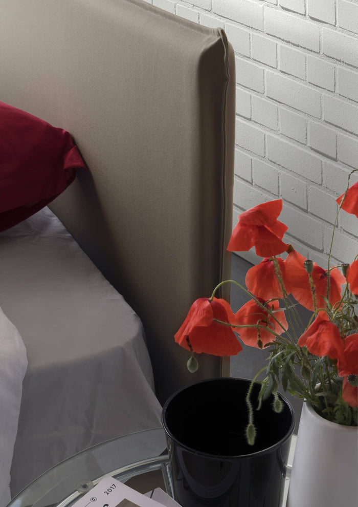 Letto piazza e mezza Anyta, Letto contenitore con rivestimento in tessuto, Made in Italy, Apertura frontale, adatto per materasso cm 120x190, Tortora