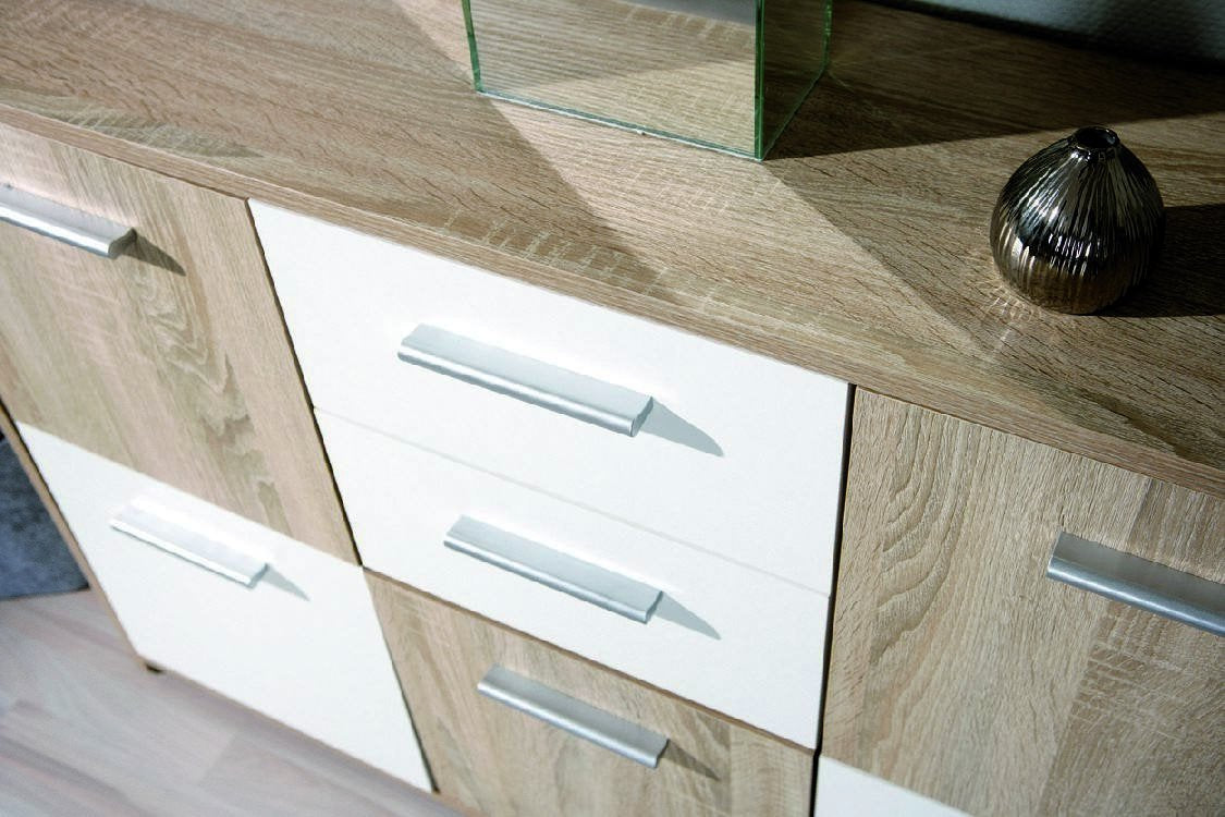 Credenza a cinque ante e due cassetti nella parte Dvega, colore bianco e rovere, Misure 115 x 77 x 30 cm