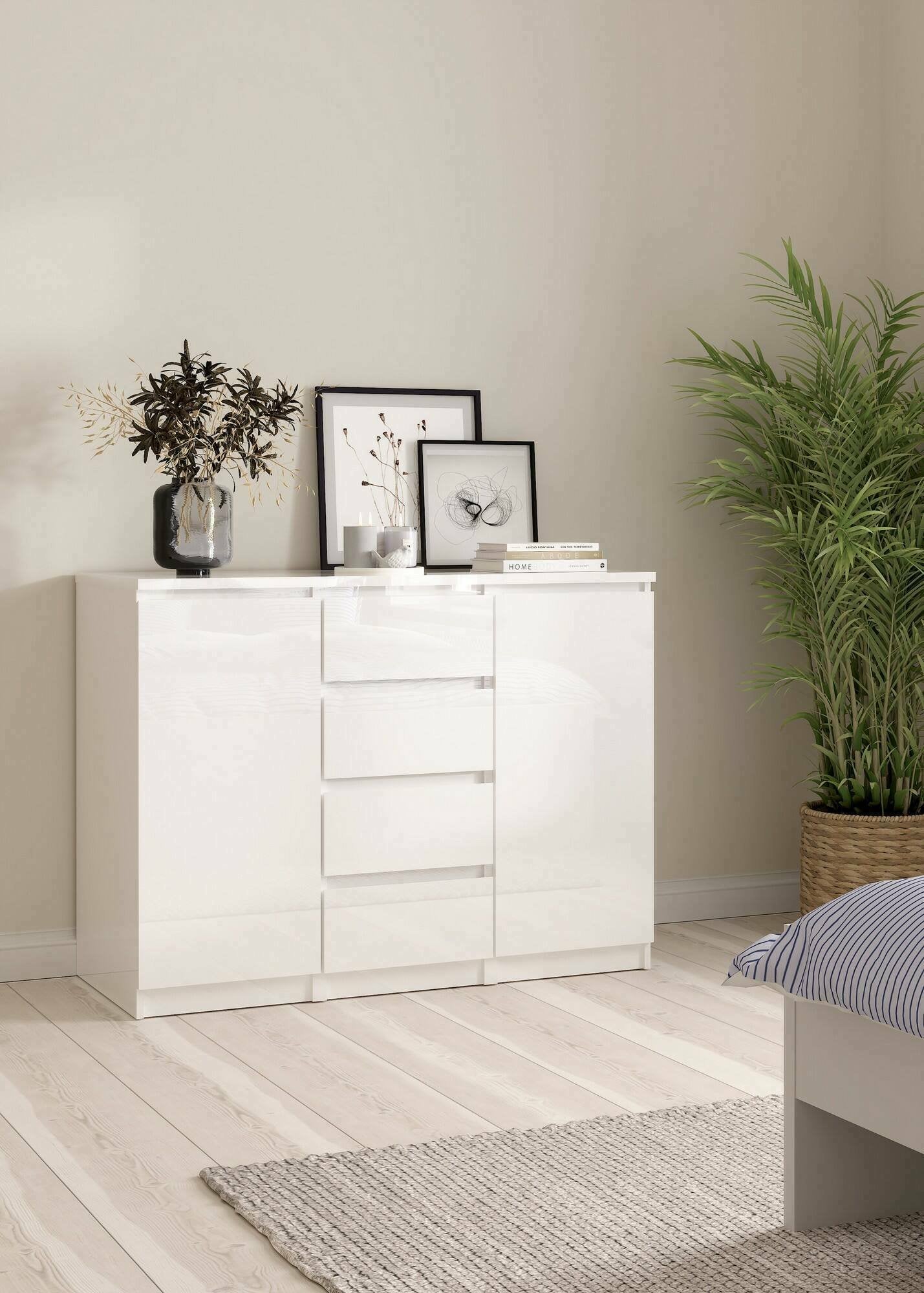 Credenza con ante e Angelika, colore bianco lucido, cm 120 x 90 x 50