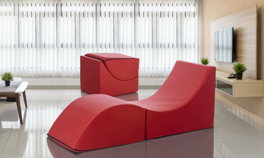 Letto pieghevole Arbil, Pouf trasformabile in letto singolo, 100% Made in Italy, Pouf trasformabile in una chaise longue in ecopelle, cm 130x50h50, Rosso