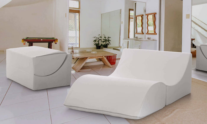 Letto pieghevole Amorina, Pouf trasformabile in letto matrimoniale, 100% Made in Italy, Pouf trasformabile in una chaise longue in ecopelle, cm 100x200h70, Bianco