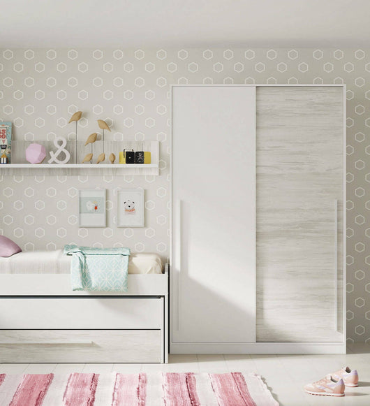 Guardaroba Aristode, Armadio per camera da letto a 2 ante scorrevoli, Mobile con barra appendiabiti e 3 ripiani, cm 120x50h200, Bianco anticato