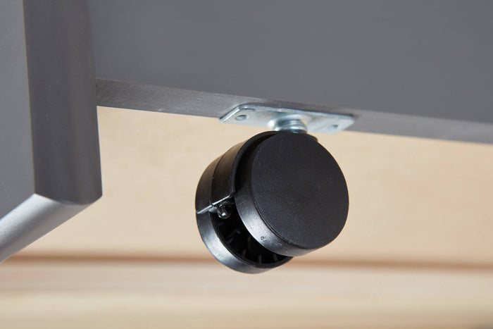 Letto con cassetti contenitore e secondo letto inferiore a Dmewi, in pino massello tinto grigio, cm 98x205x63, reti escluse