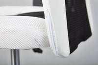 Poltrona ufficio con Dbarkle, regolabile in altezza, color bianco e nero, cm 55x54.5x85-95