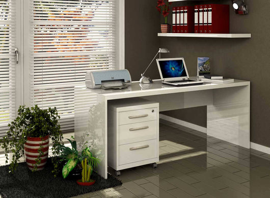 Scrivania lineare moderna, Made in Italy, cm 180 x 69 x 72, colore Bianco lucido