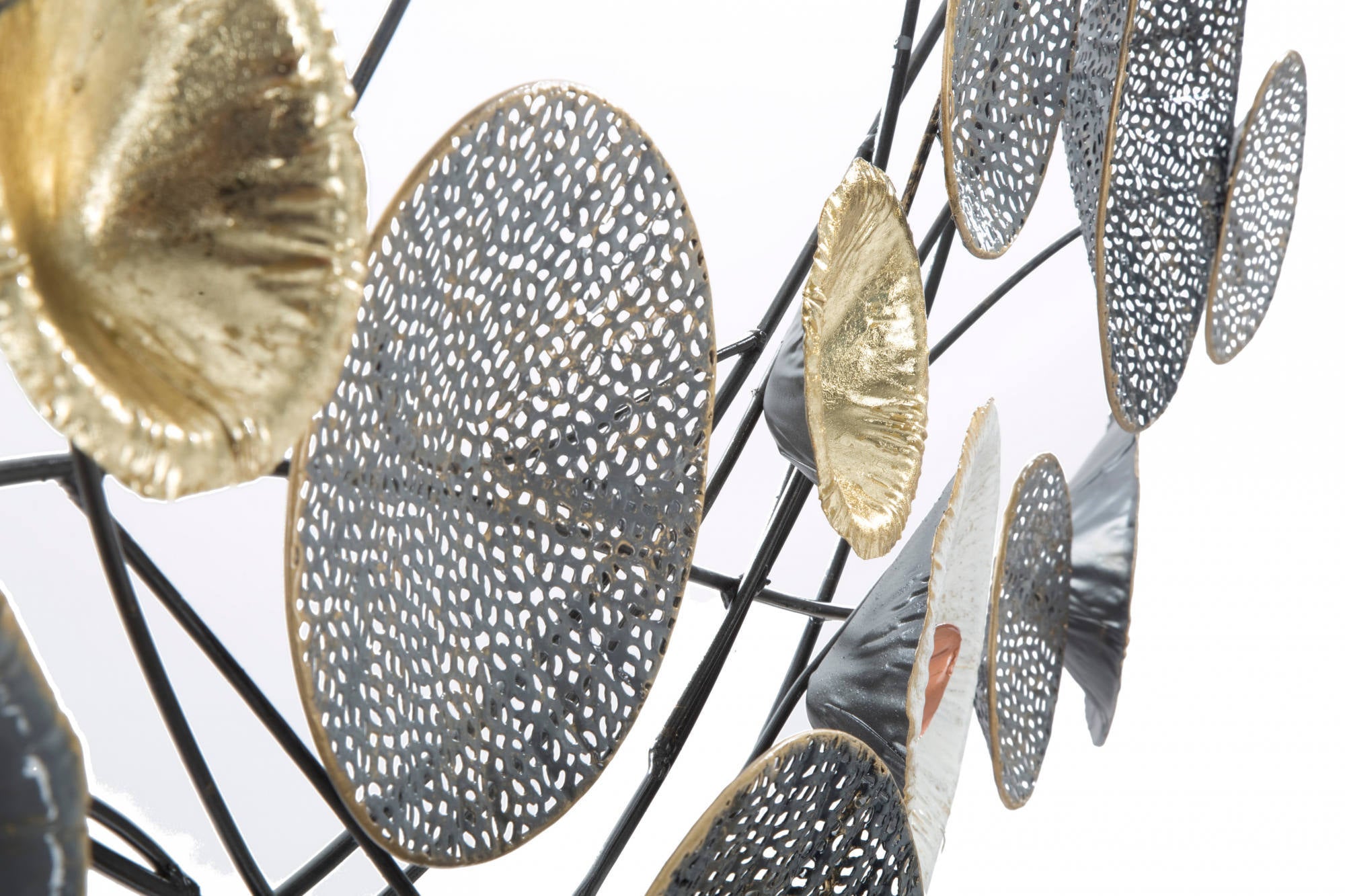 Decorazione da parete, Ferro, Con fantasia floreale, Misure: 135 x 7,5 x 69 cm