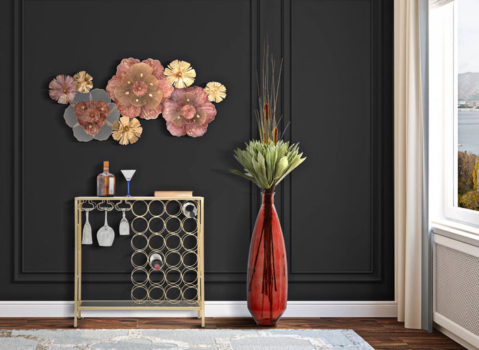 Console in metallo dorato, con piani in vetro temprato, colore nero, dalle linee regolari e geometriche, Misure 30 x 75 x 76 cm