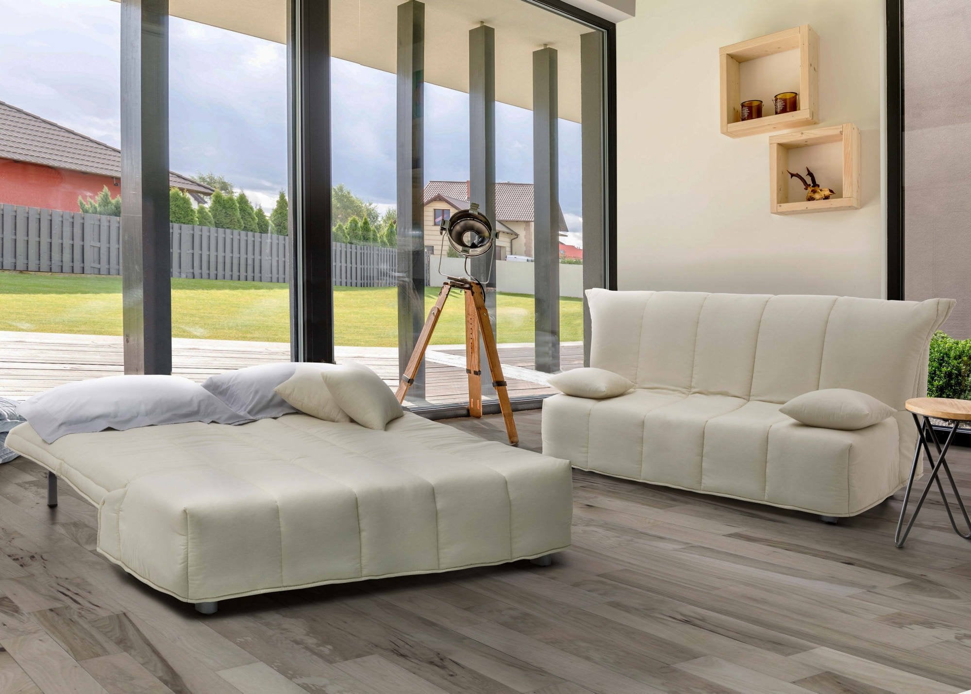 Divano Letto Ariska, Divano a 2 posti, Made in Italy, SofÒ  Soggiorno con apertura a carrello con apertura a carrello, in tessuto imbottito, con cuscini inclusi, cm 125x90h85, colore Beige