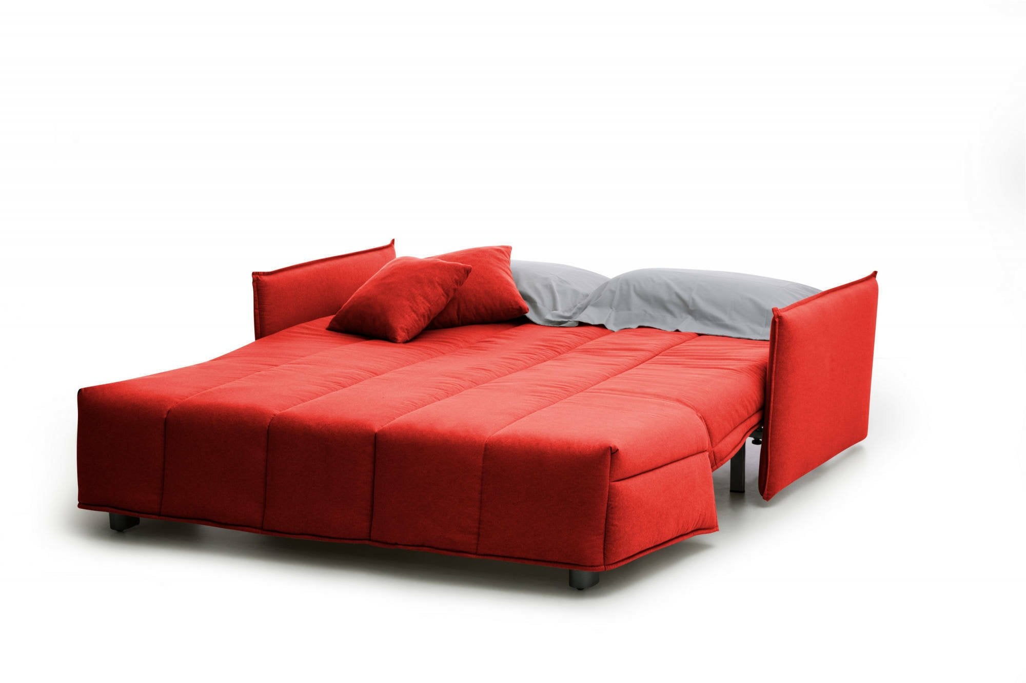 Divano Letto Alaric, Divano a 2 posti, Made in Italy, SofÒ  Soggiorno con apertura a carrello con apertura a carrello, in tessuto imbottito, con Braccioli standard, cm 150x90h85, colore Rosso