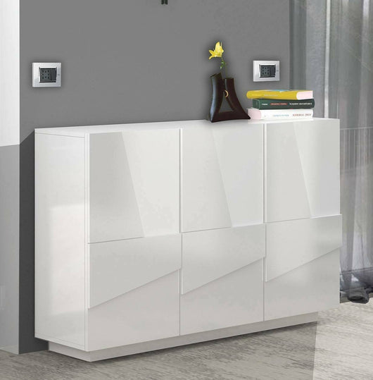 Mobile da ingresso a 3 ante e ripiani Axl, Made in Italy, Entratina moderna, Credenza per atrio, cm 121x38h86, Bianco lucido
