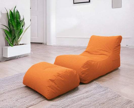Chaise Longue moderna da Alton, Made in Italy, Poltrona con poggiapiedi in Nylon, Pouf imbottito per camera da letto, cm 120x80h60, colore Arancio