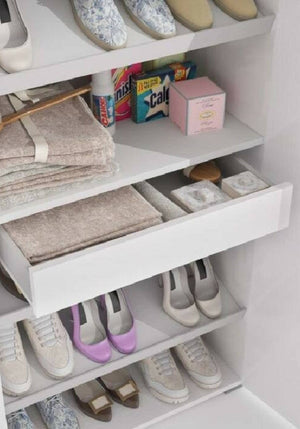 Scarpiera Eracle, Mobile multiuso da ingresso con anta a specchio , Armadio moderno portascarpe a 6 ripiani, Made in Italy, Cm 72x37h195, Bianco e Cemento