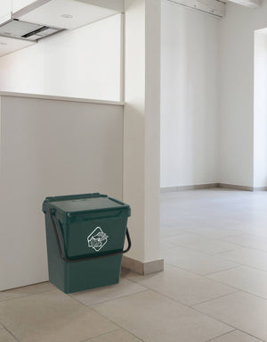 Cassonetto in polipropilene per raccolta Fosca, Contenitore per rifiuti da 30l, 100% Made in Italy, cm 40x31h39, colore Verde