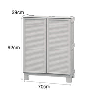 Mobiletto multiuso da esterno o Arlinda, Armadio basso a 2 ante e 1 ripiano in polipropilene, 100% Made in Italy, cm 70x39h92, colore Grigio chiaro