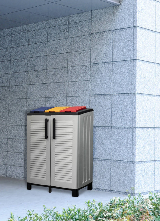 Armadio portarifiuti da esterno o Tremolite, Mobile porta 3 sacchi a 2 ante, 100% Made in Italy, cm 68x37h90, colore Grigio chiaro e coperchi colorati