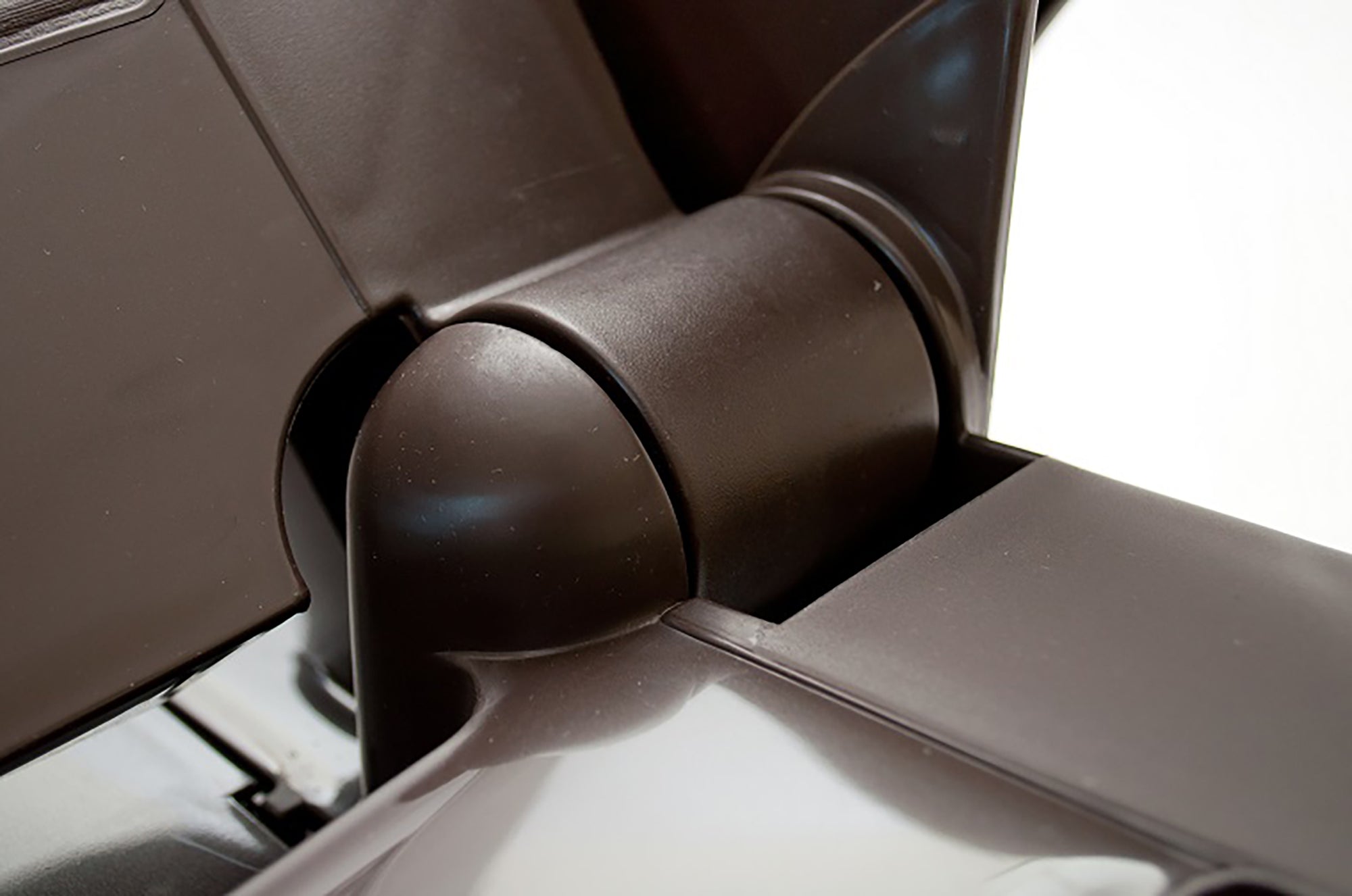 Lettino prendisole Abbie, Sdraio da giardino regolabile con braccioli, Lettino da esterno, 100% Made in Italy, Cm 190x46h70, Marrone