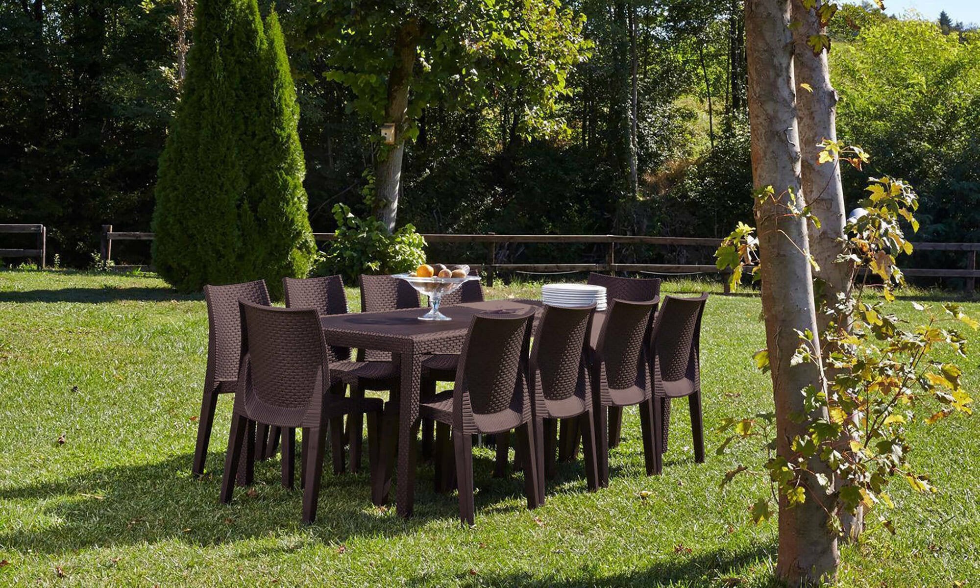 Tavolo da esterno Dmains, Tavolo rettangolare allungabile da pranzo, Tavolo da giardino estensibile multiuso, 100% Made in Italy, Cm 150x90h72, Marrone
