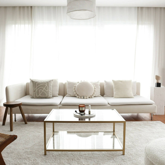 Tavolino da salotto Mina, Tavolo basso da caffè, Portariviste per divano, Ripiano da soggiorno, 90x60h40 cm, Oro