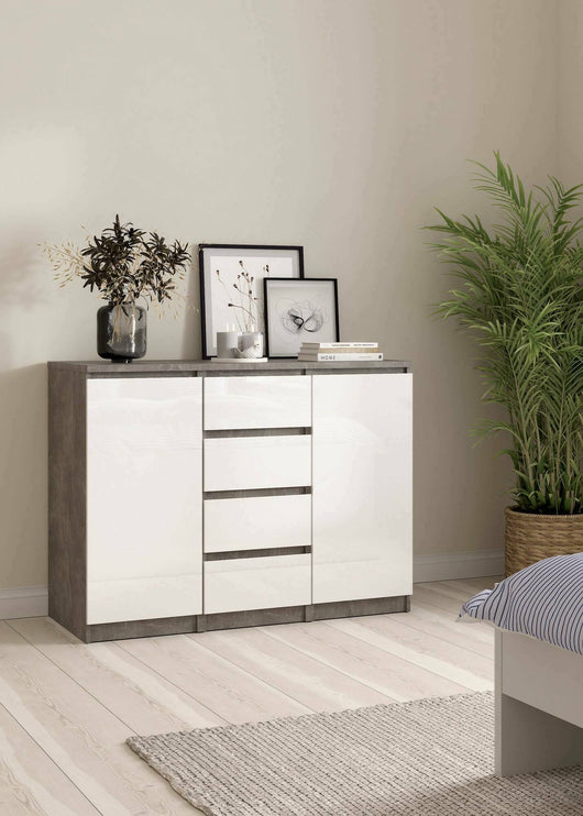 Credenza Angelika, Buffet da soggiorno, Madia da salotto, Dispensa da cucina, 121x50 h91 cm, Cemento e Bianco lucido
