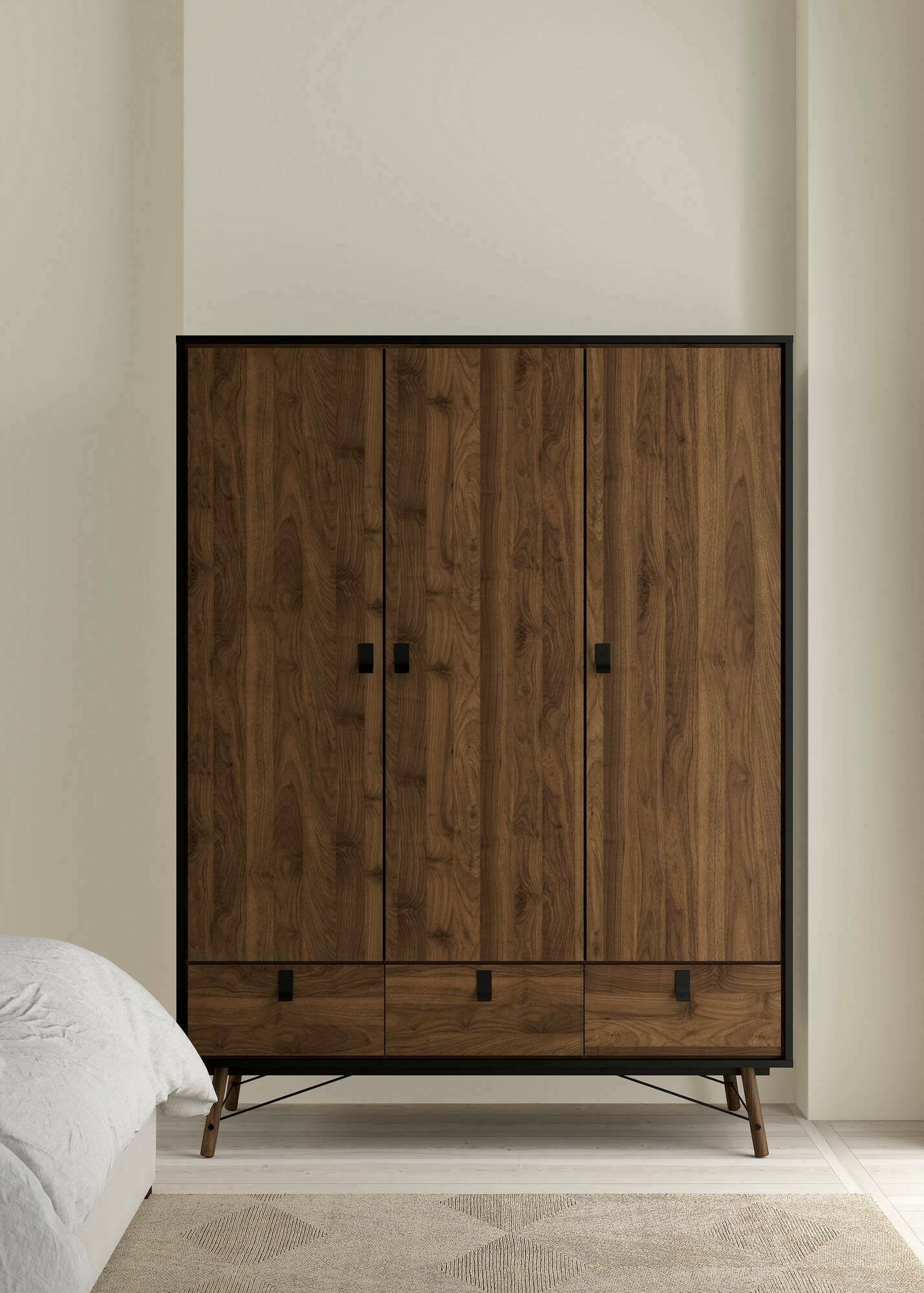 Guardaroba 3 ante Virgil, Mobile camera da letto, Cabina armadio portabiti, Armadio appendiabiti, 150x60 h200 cm, Nero e Noce