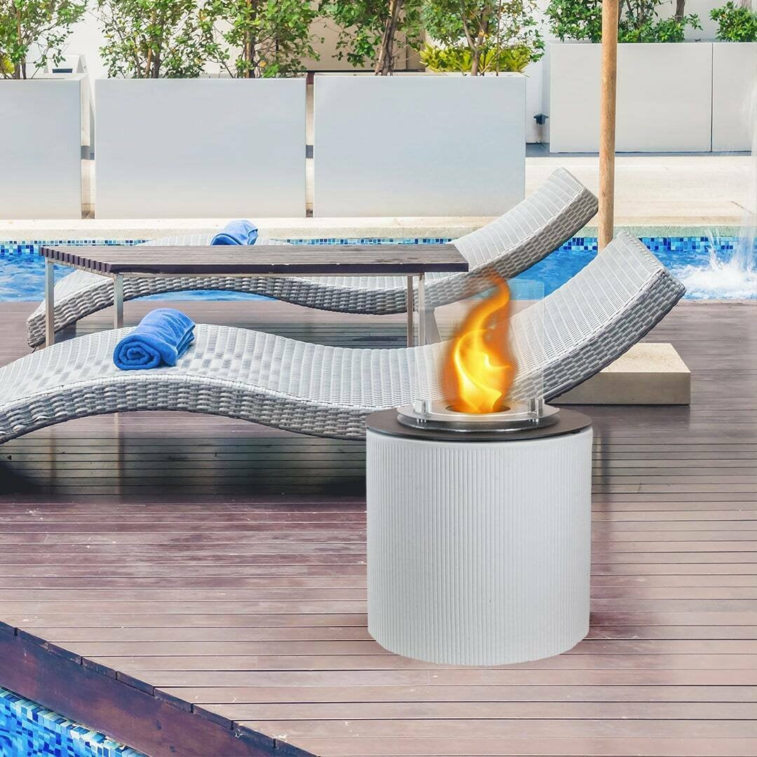 Camino a bioetanolo Maynila, Caminetto ecologico, Focolare senza fumo, Riscaldatore ad etanolo, Made in Italy, 36x36 h56 cm, Bianco