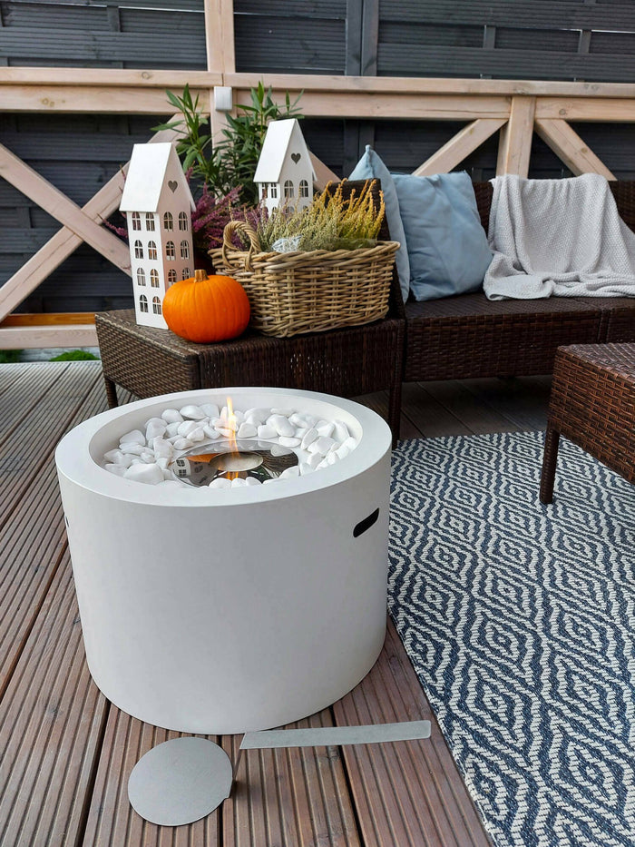 Camino a bioetanolo Aielli, Caminetto ecologico, Focolare senza fumo, Riscaldatore ad etanolo, Made in Italy, 48x48 h33 cm, Bianco