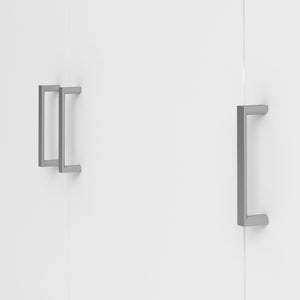 Armadio guardaroba a tre ante battenti con quattro ripiani interni e barra Angelino, colore bianco, Misure 115 x 175 x 49 cm