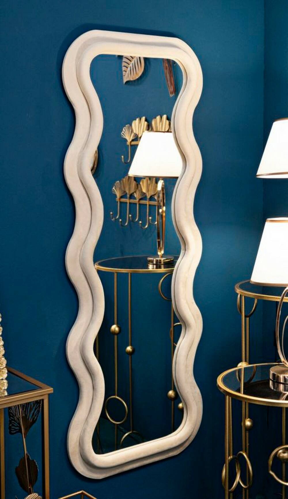 Specchio Allen, Specchiera, Articolo d'arredo a muro, Decorazione con specchio, 60x6 h160 cm, Crema