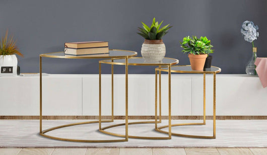 Tavolino da salotto Adrian, Tavolo basso da caffè, Portariviste per divano, Ripiano da soggiorno, 60x60 h50 cm, Oro