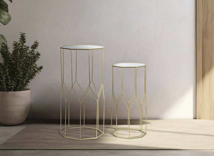 Tavolino da salotto George, Tavolo basso da caffè, Portariviste per divano, Ripiano da soggiorno, Oro, 50x46 h100 cm